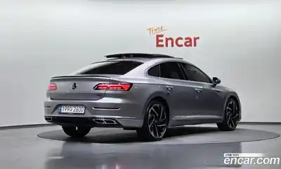 Volkswagen Arteon 2023 2.0 Автомат в Москве № 628900, миниатюра 2