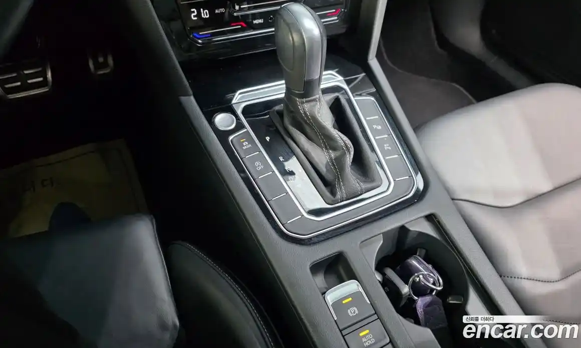 Volkswagen Arteon 2023 2.0 Автомат в Москве № 628900, фото 9