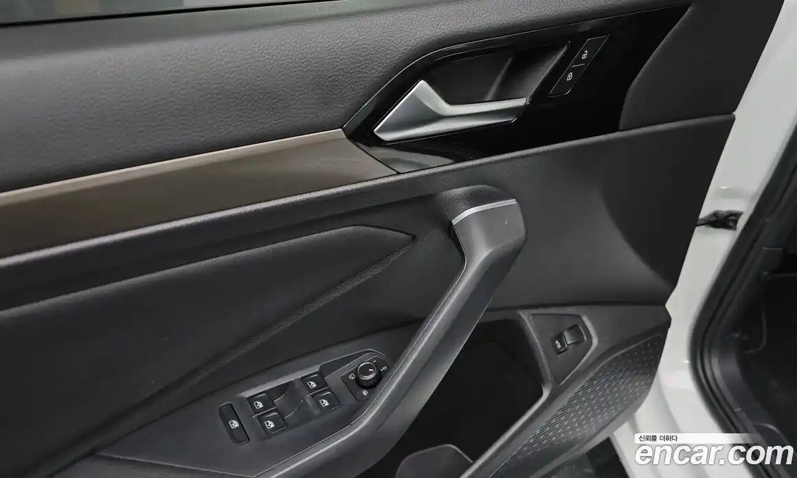 Volkswagen Jetta 2020 1.4 Автомат в Москве № 628945, фото 17