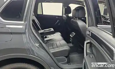 Volkswagen Tiguan 2023 2.0 Автомат в Москве № 628951, миниатюра 12