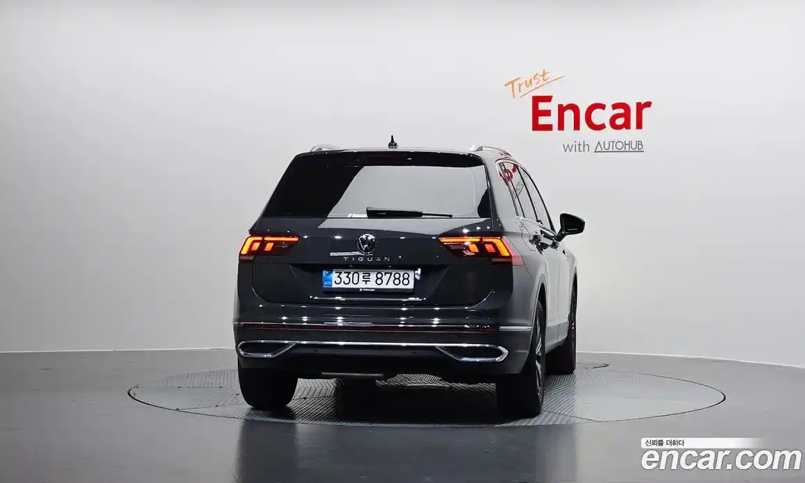 Volkswagen Tiguan 2023 2.0 Автомат в Москве № 628951, фото 4