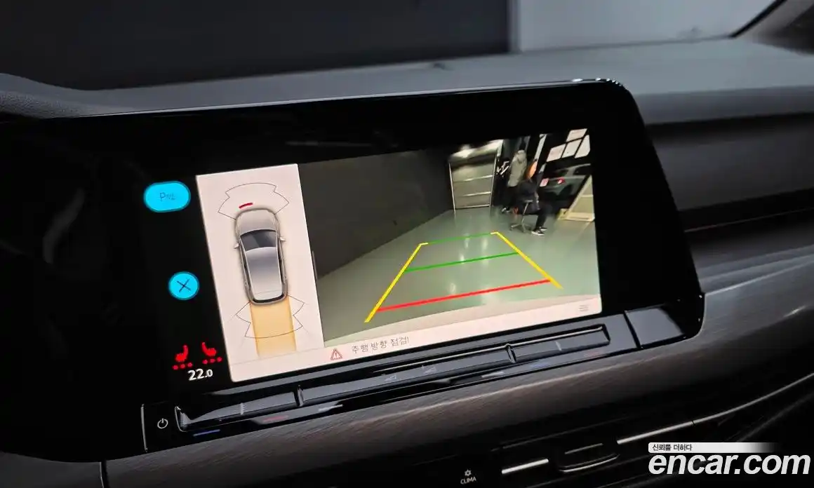 Volkswagen Golf 2023 2.0 Автомат в Москве № 628987, фото 15