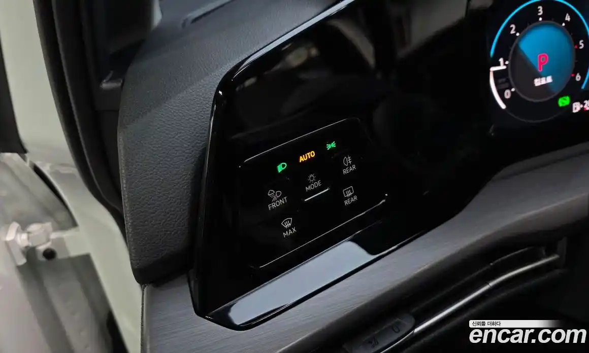 Volkswagen Golf 2023 2.0 Автомат в Москве № 628987, фото 20