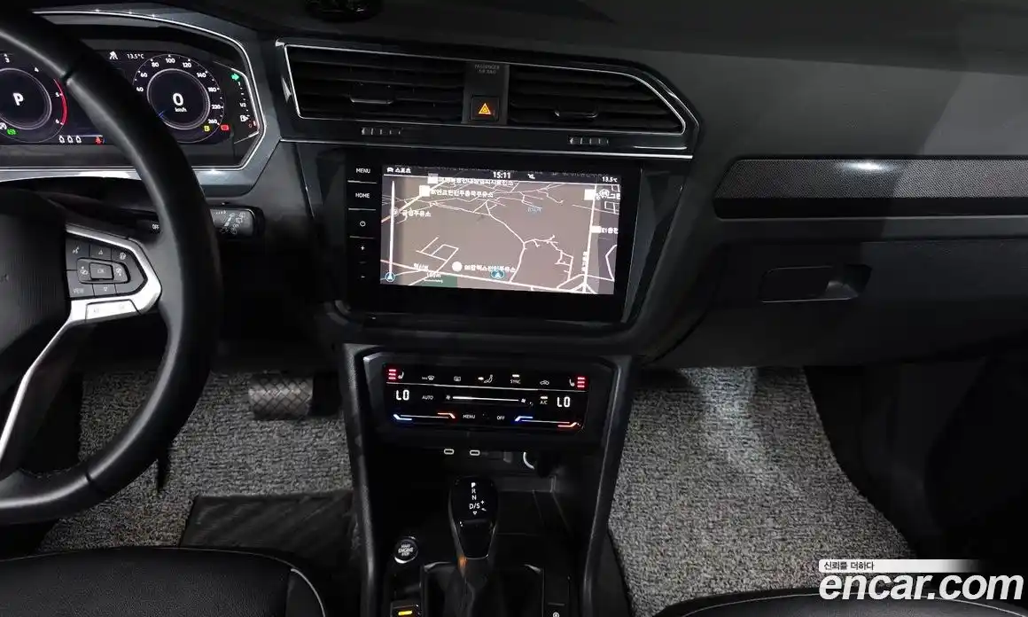 Volkswagen Tiguan 2023 2.0 Автомат в Москве № 628988, фото 15