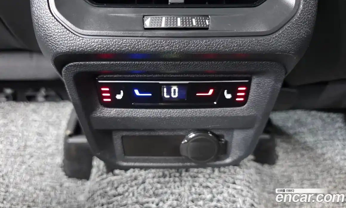 Volkswagen Tiguan 2023 2.0 Автомат в Москве № 628988, фото 19