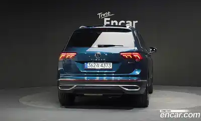 Volkswagen Tiguan 2023 2.0 Автомат в Москве № 628988, миниатюра 4