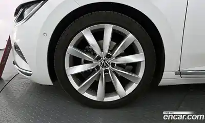 Volkswagen Arteon 2023 2.0 Автомат в Москве № 629034, миниатюра 5