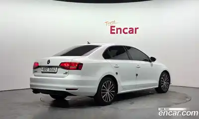Volkswagen Jetta 2015 2.0 Автомат в Москве № 629150, миниатюра 2