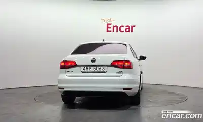 Volkswagen Jetta 2015 2.0 Автомат в Москве № 629150, миниатюра 4