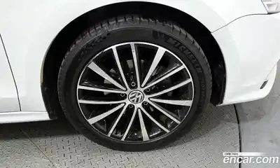 Volkswagen Jetta 2015 2.0 Автомат в Москве № 629150, миниатюра 5