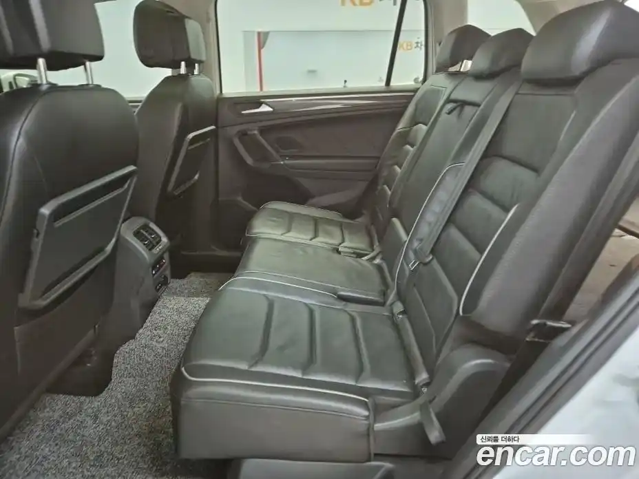 Volkswagen Tiguan 2020 2.0 Автомат в Москве № 629313, фото 12