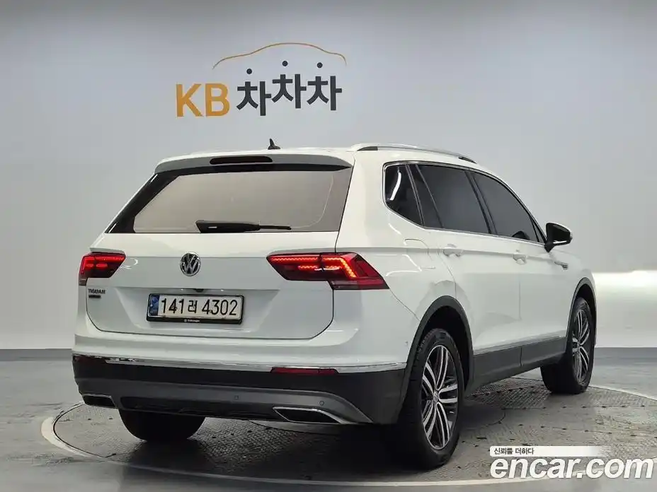 Volkswagen Tiguan 2020 2.0 Автомат в Москве № 629313, фото 4