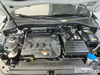 Volkswagen Tiguan 2020 2.0 Автомат в Москве № 629313, миниатюра 6