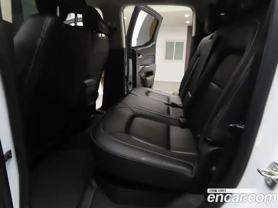 Chevrolet Colorado 2022 3.6 Автомат в Москве № 97984, фото 10