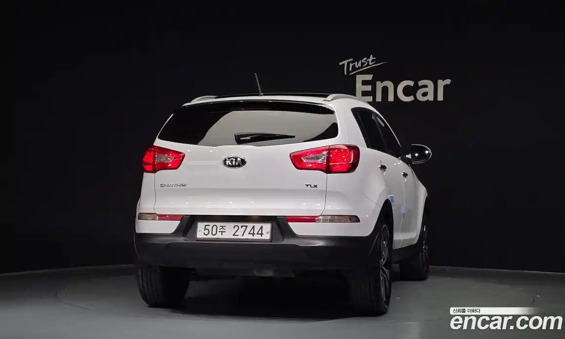 Kia Sportage 2013 2.0 Автомат в Москве № 132871, фото 4