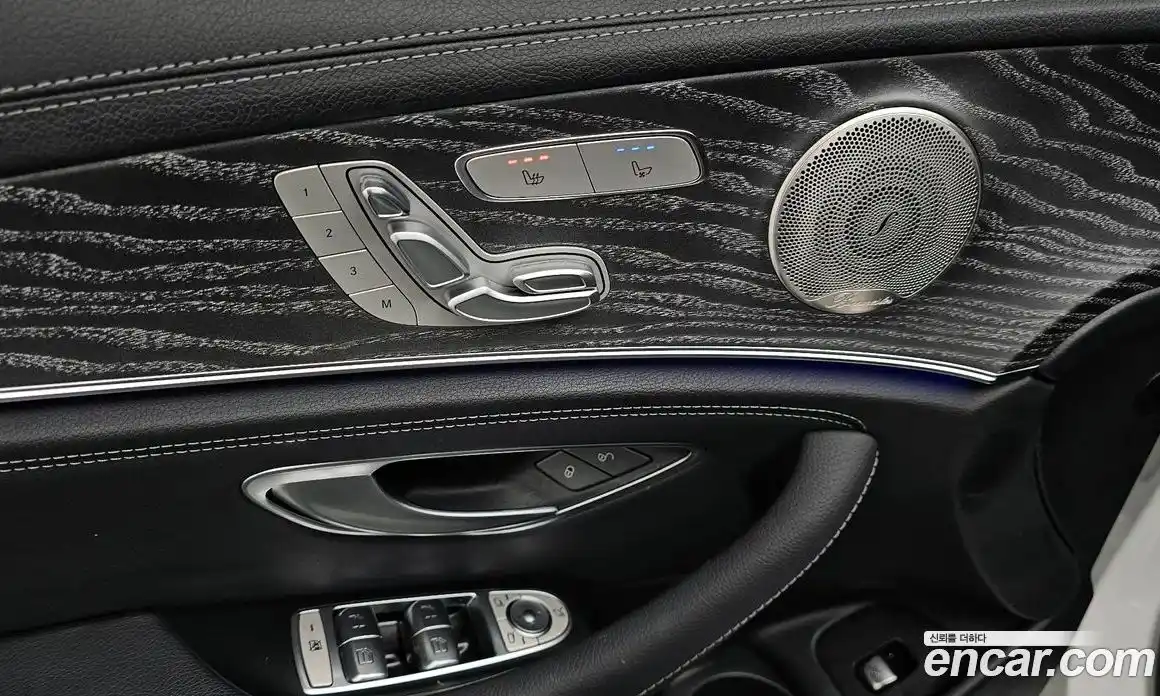 Mercedes-Benz E-Class 2023 2.0 Автомат в Москве № 140429, фото 19