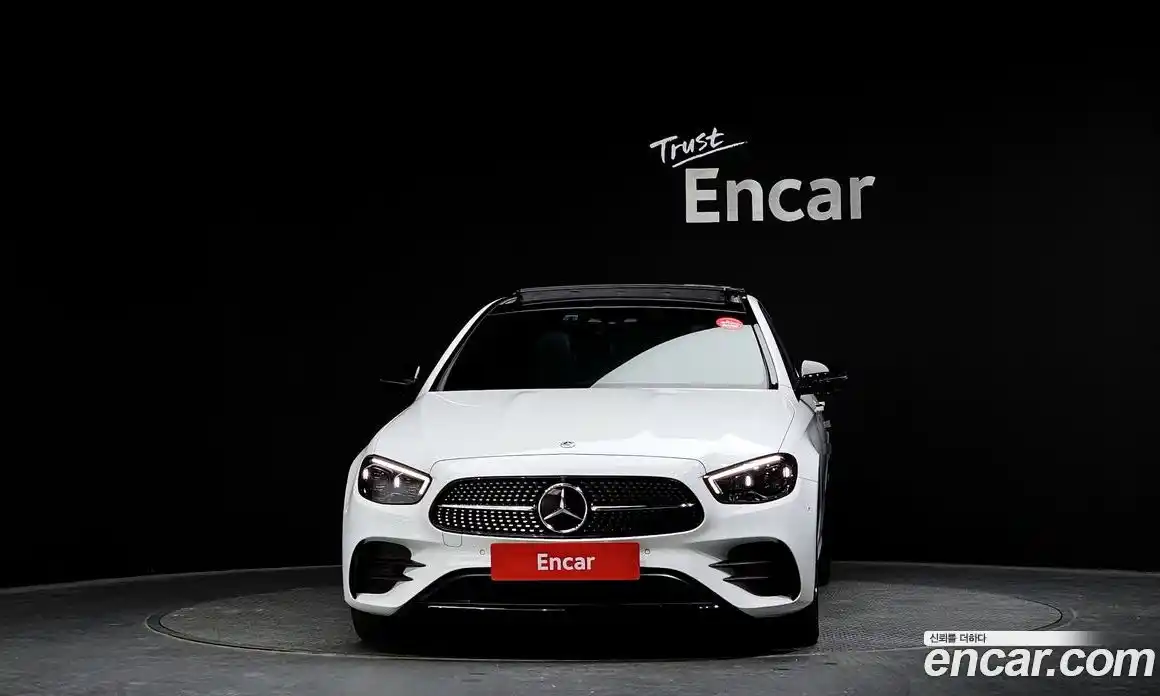 Mercedes-Benz E-Class 2023 2.0 Автомат в Москве № 140429, фото 3