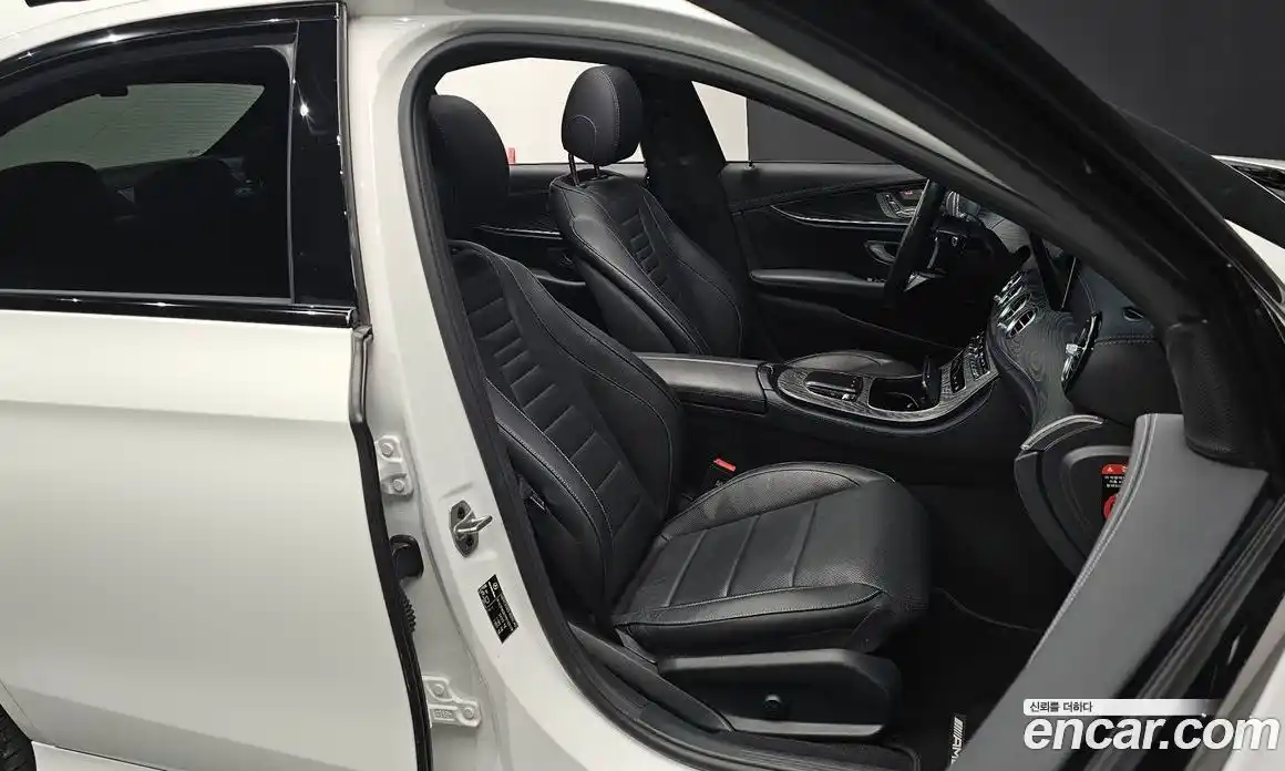 Mercedes-Benz E-Class 2023 2.0 Автомат в Москве № 140429, фото 10