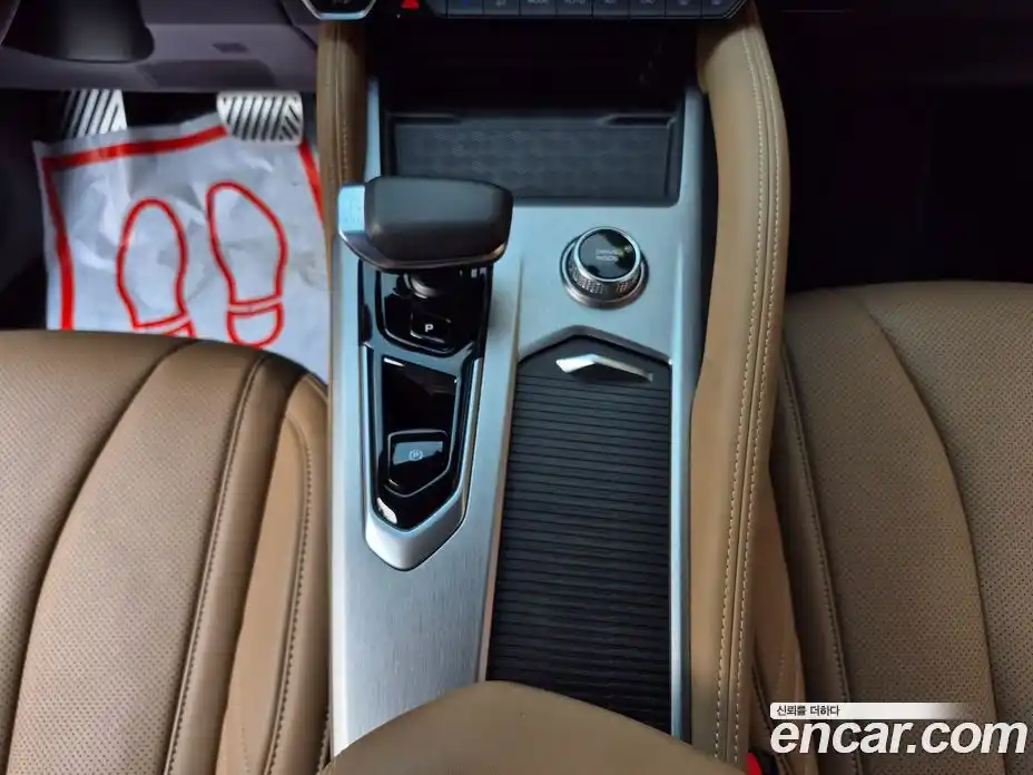 Renault Grand Koleos 2025 1.5 Автомат в Москве № 152028, фото 13