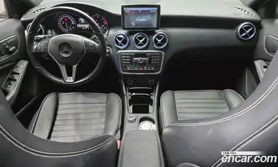 Mercedes-Benz A-Class 2015 1.5 Автомат в Москве № 161724, миниатюра 7