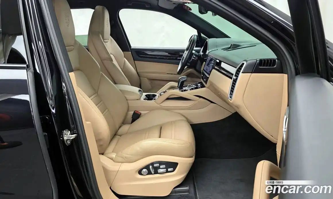 Porsche Cayenne 2020 3.0 Автомат в Москве № 165357, фото 11