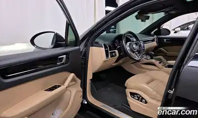 Porsche Cayenne 2020 3.0 Автомат в Москве № 165357, миниатюра 10