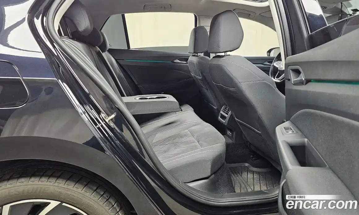 Volkswagen Golf 2022 2.0 Автомат в Москве № 168684, фото 12