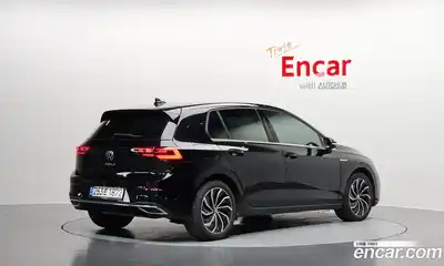 Volkswagen Golf 2022 2.0 Автомат в Москве № 168684, миниатюра 2