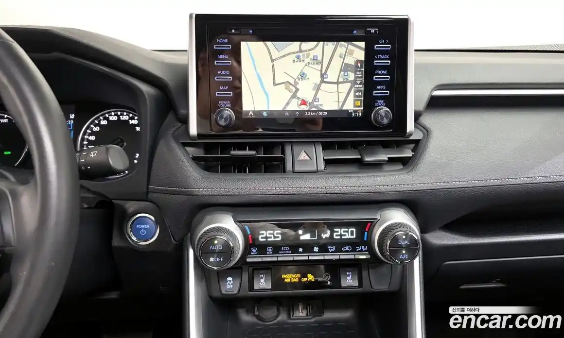 Toyota RAV4 2022 2.5 Автомат в Москве № 170279, фото 14