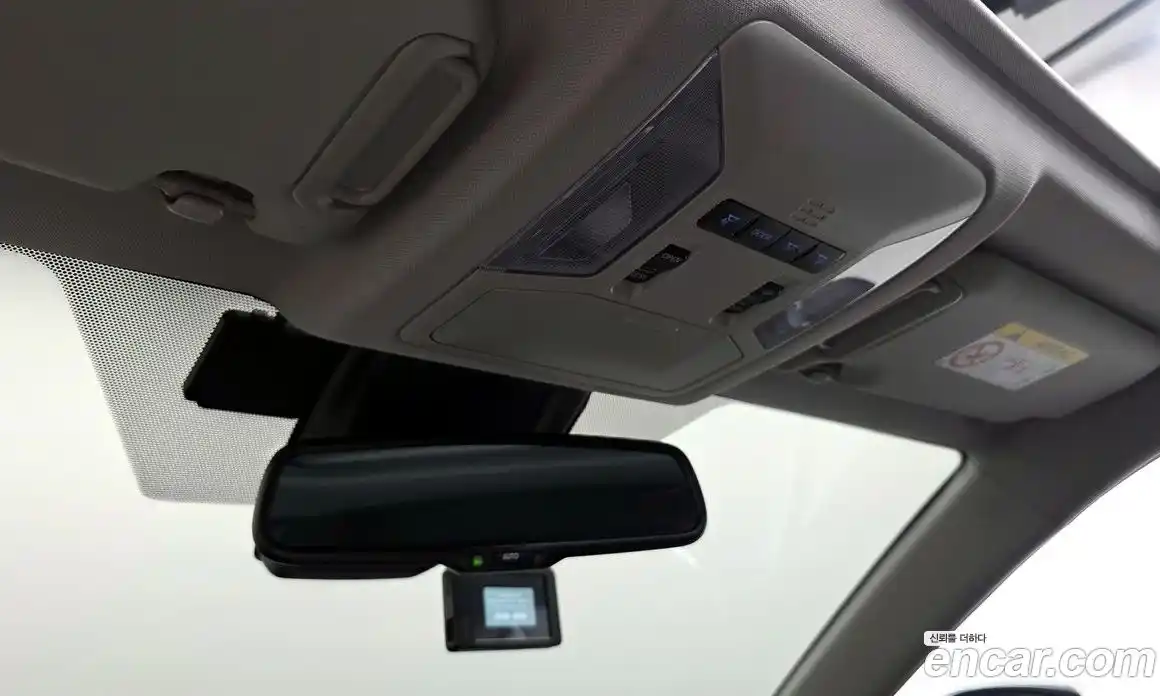 Toyota RAV4 2022 2.5 Автомат в Москве № 170279, фото 17