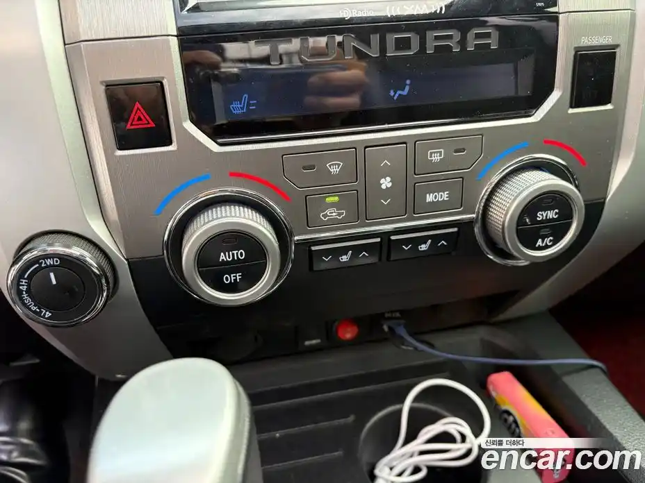 Toyota Tundra 2014 5.7 Автомат в Москве № 170365, фото 16