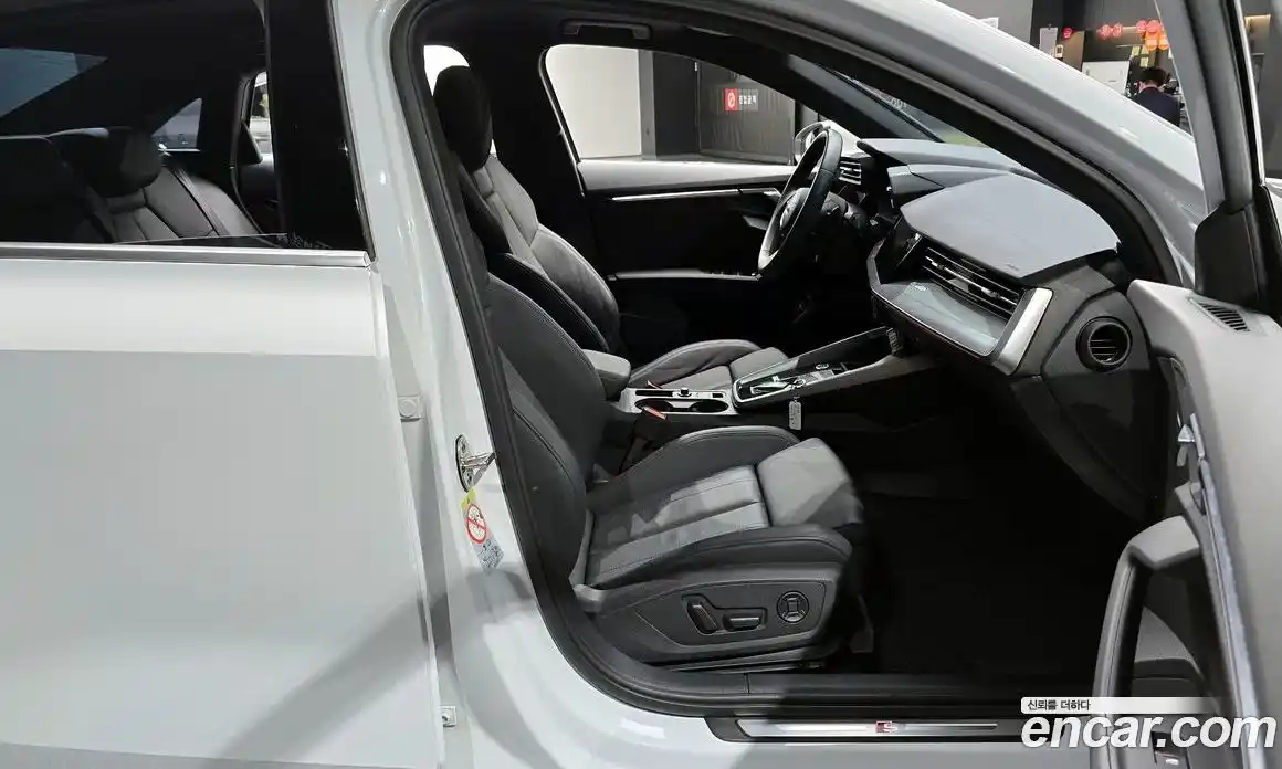 Audi A3 2023 2.0 Автомат в Москве № 195954, фото 11