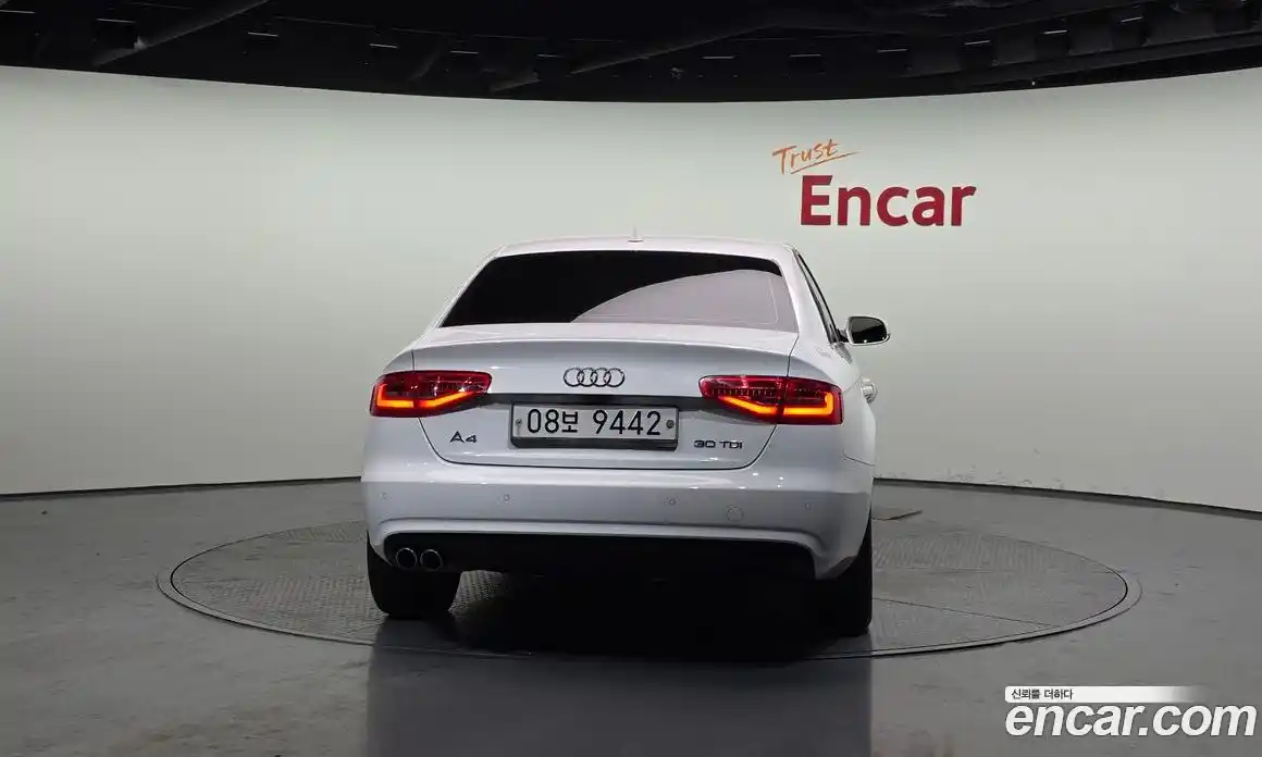 Audi A4 2015 2.0 Автомат в Москве № 196687, фото 4