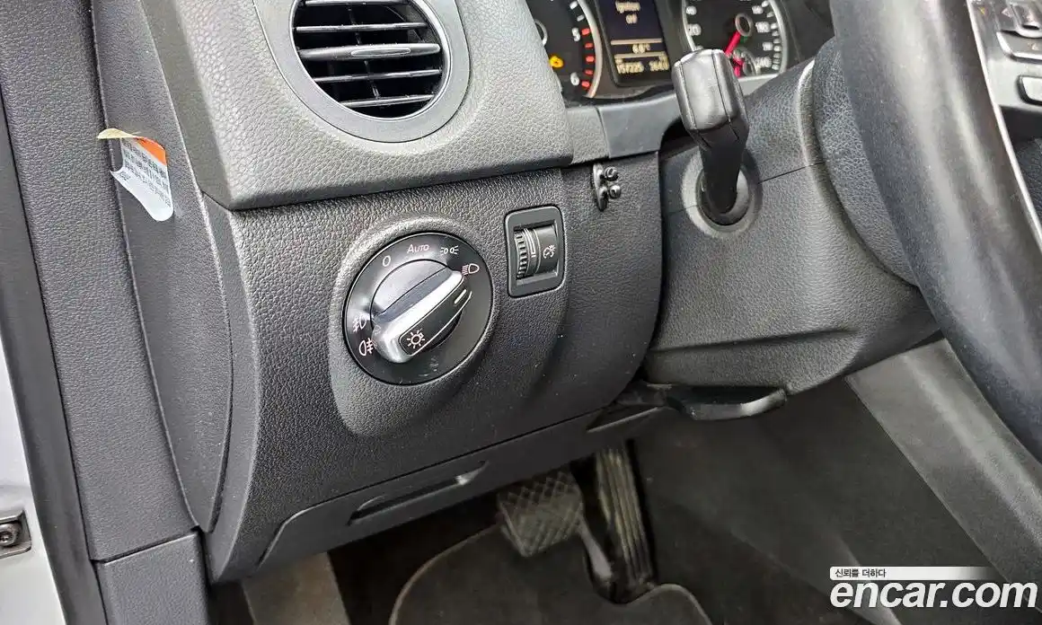 Volkswagen Tiguan 2014 2.0 Автомат в Москве № 199231, фото 19