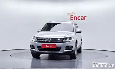 Volkswagen Tiguan 2014 2.0 Автомат в Москве № 199231, миниатюра 3
