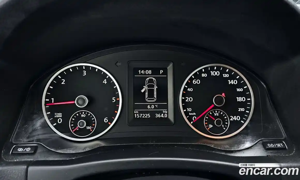 Volkswagen Tiguan 2014 2.0 Автомат в Москве № 199231, фото 8