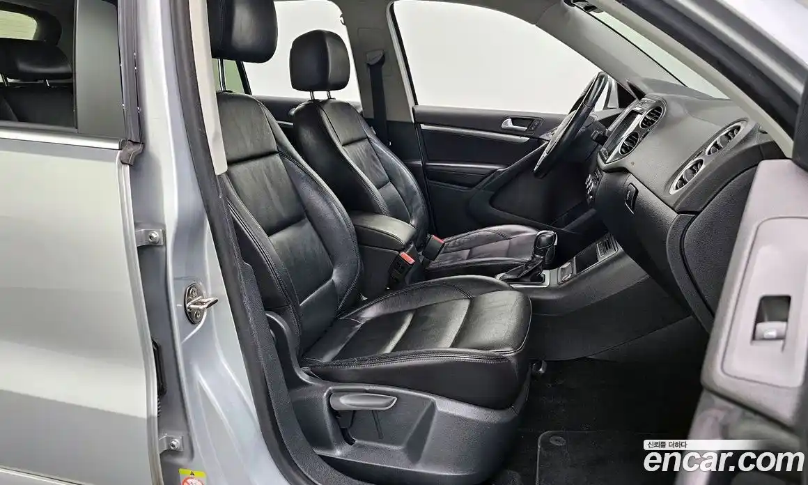 Volkswagen Tiguan 2014 2.0 Автомат в Москве № 199231, фото 10