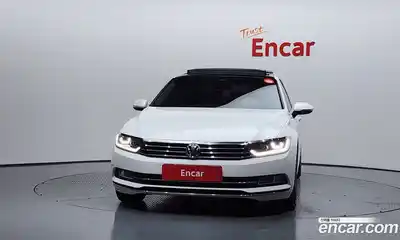 Volkswagen Passat 2018 2.0 Автомат в Москве № 199311, миниатюра 3