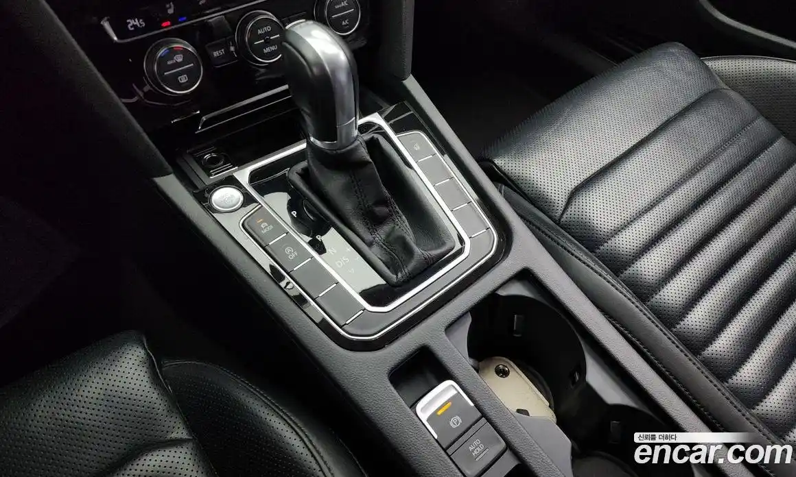 Volkswagen Passat 2018 2.0 Автомат в Москве № 199311, фото 9