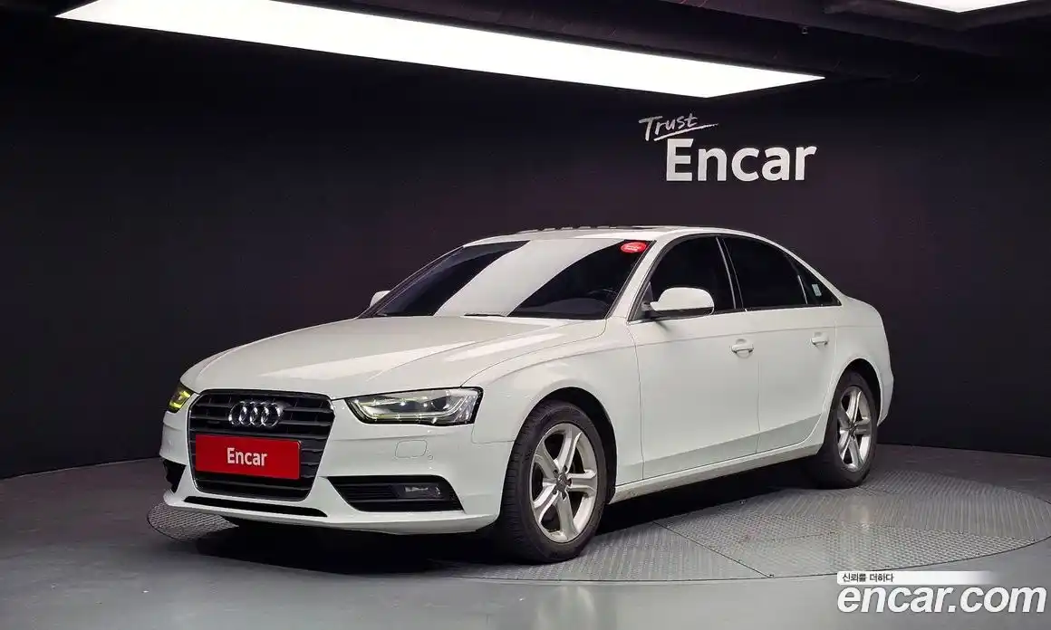 Audi A4 2015 2.0 Автомат в Москве № 210631, фото 1