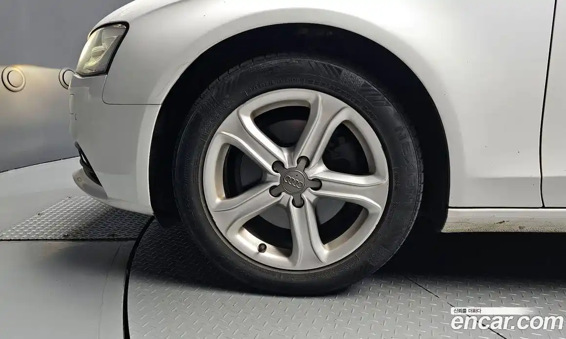 Audi A4 2015 2.0 Автомат в Москве № 210631, фото 5