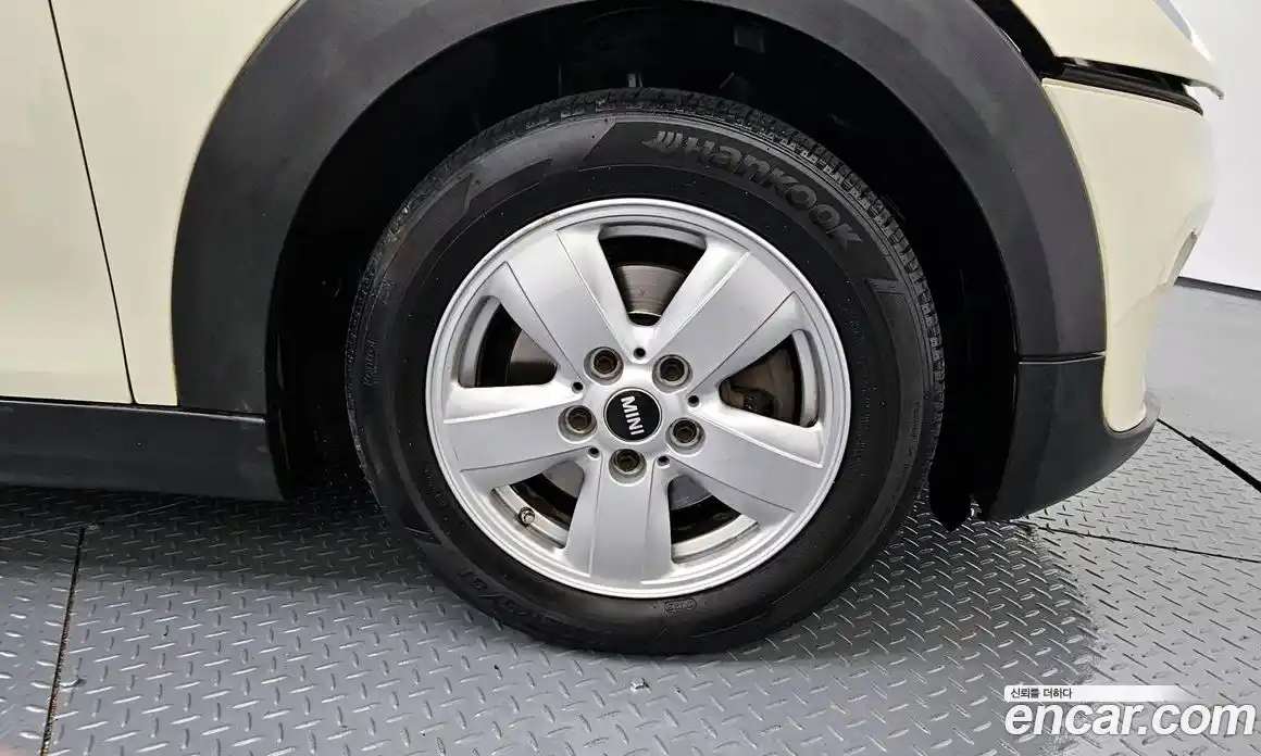 Mini Cooper 2015 1.5 Автомат в Москве № 214383, фото 5