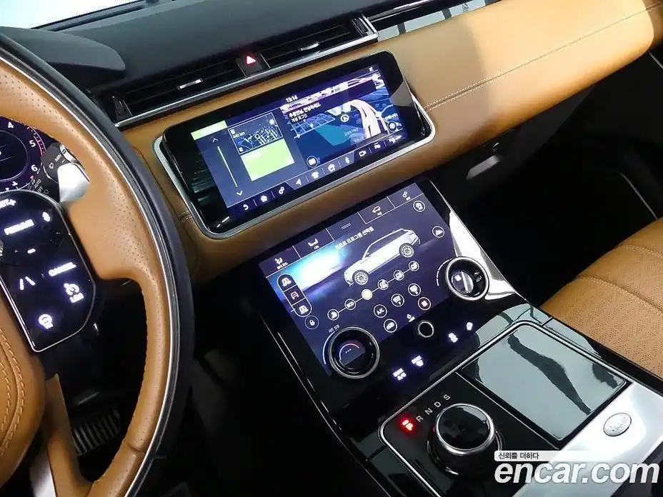 Land Rover Range-Rover Velar 2020 3.0 Автомат в Москве № 231112, фото 17