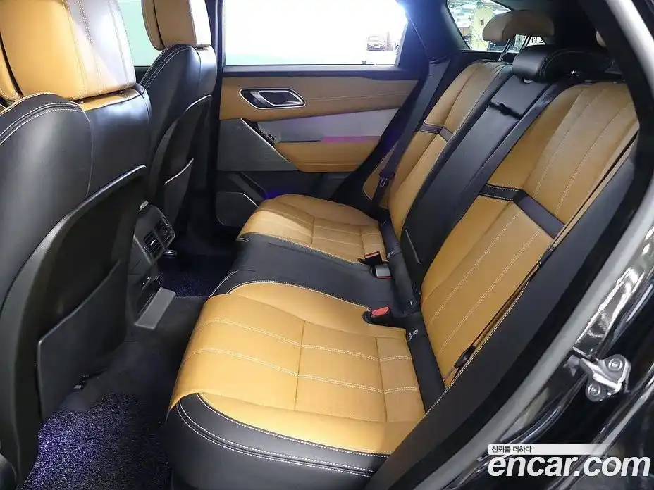 Land Rover Range-Rover Velar 2020 3.0 Автомат в Москве № 231112, фото 8