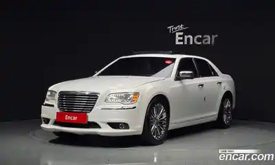 Chrysler 300C, 2012