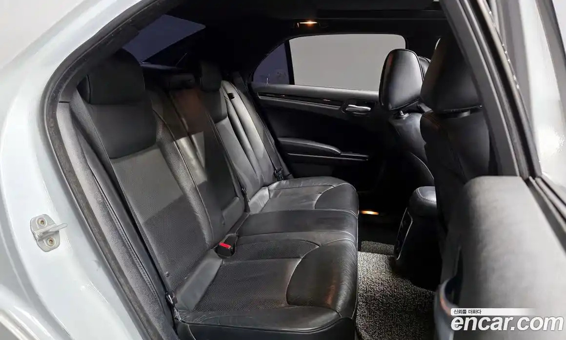 Chrysler 300C 2012 3.6 Автомат в Москве № 256773, фото 12