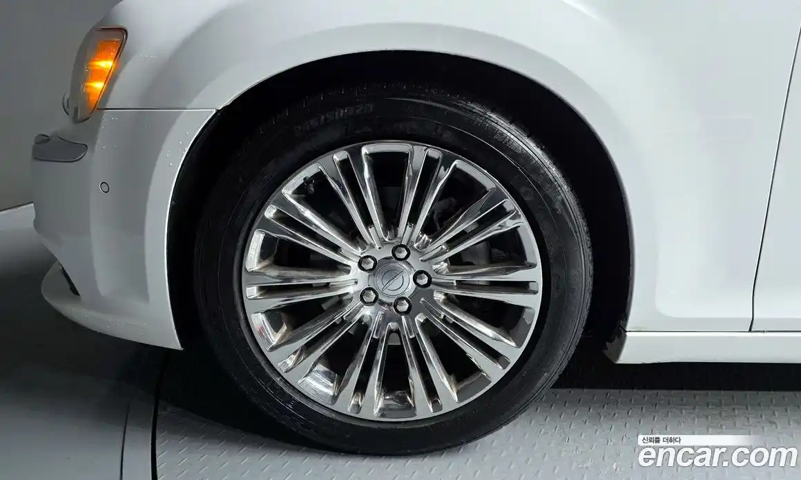 Chrysler 300C 2012 3.6 Автомат в Москве № 256773, фото 5