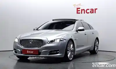 Jaguar XJ, 2012