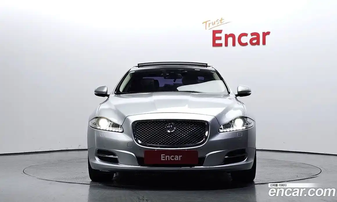 Jaguar XJ 2012 5.0 Автомат в Москве № 283841, фото 3