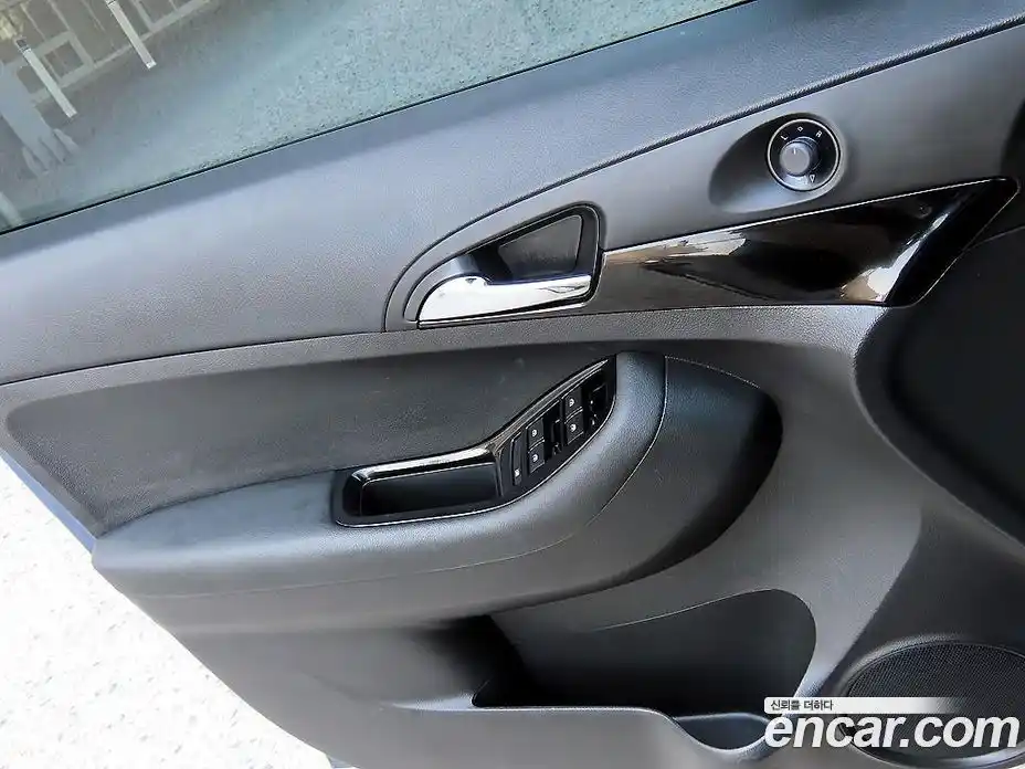 Chevrolet Orlando 2015 2.0 Автомат в Москве № 533082, фото 11